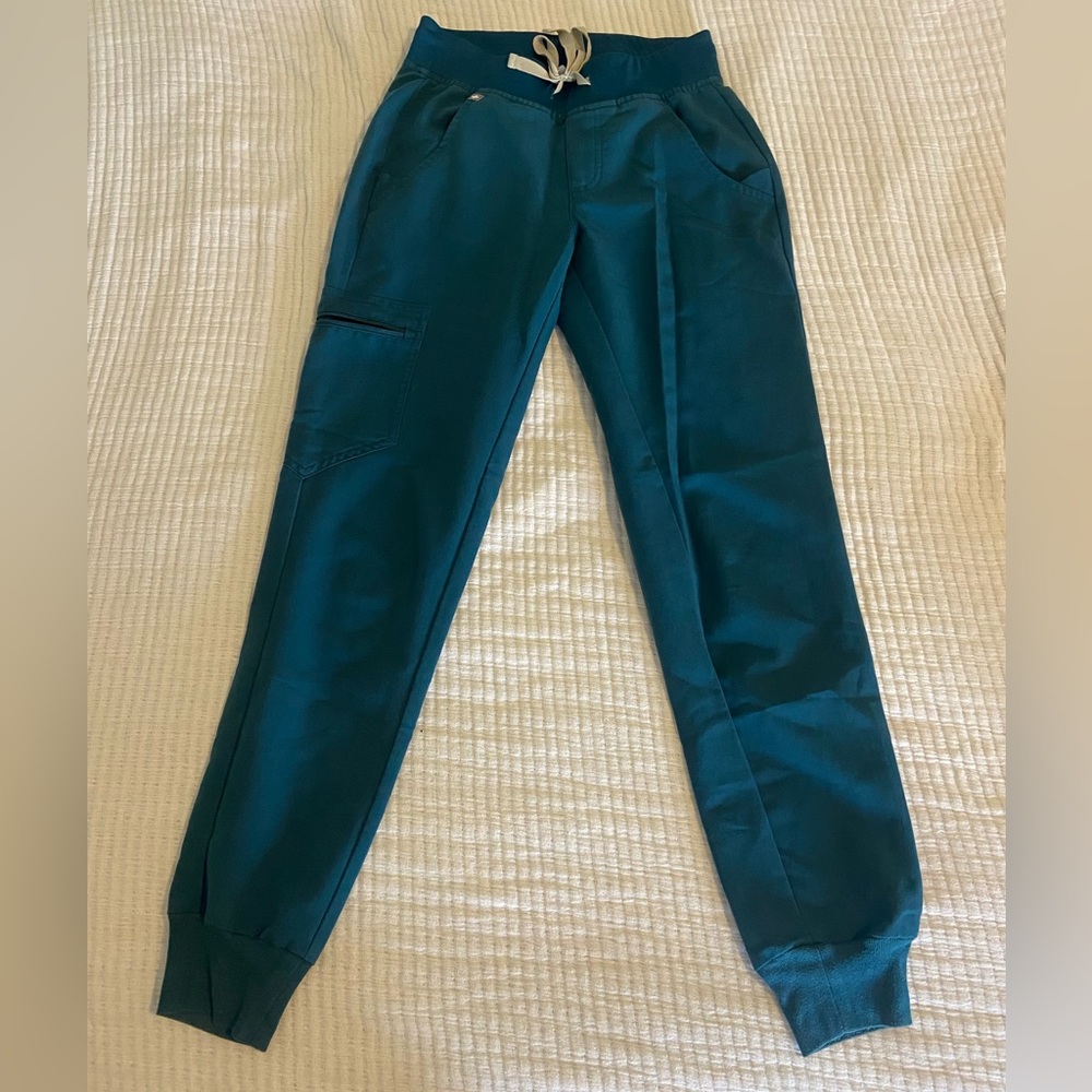 Figs Zamora joggers Caribbean blue